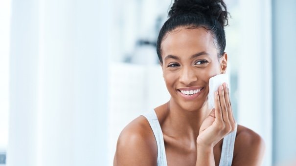 Top 5 Skincare Essentials for Home Use