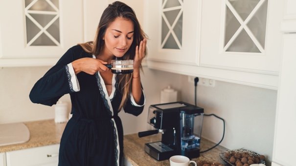Top 5 Essential Kitchen Tools for Home Cooks